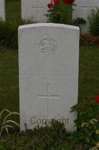 Templeux-Le-Guerard British Cemetery - Briskham, John William