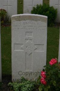 Templeux-Le-Guerard British Cemetery - Bromley, George