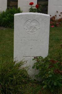 Templeux-Le-Guerard British Cemetery - Bunney, A G