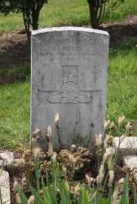 Toutencourt Communal Cemetery - Berry, Horace