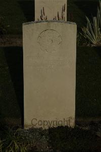 Vermelles British Cemetery - Aitchison, T A J