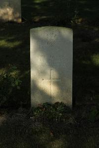 Vermelles British Cemetery - Alderson, Arthur Roy