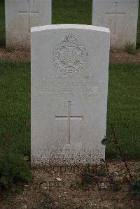 Wancourt British Cemetery - Austin, Thomas John