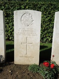 Warloy-Baillon Communal Cemetery Extension - Armstrong, Stephen