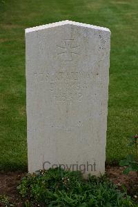 Warloy-Baillon Communal Cemetery Extension - Assmann, Robert