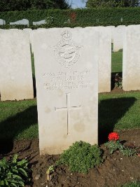 Warloy-Baillon Communal Cemetery Extension - Banks, Joseph William