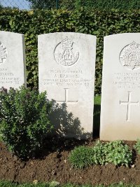 Warloy-Baillon Communal Cemetery Extension - Barnes, Arthur