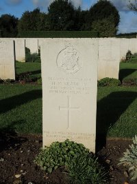 Warloy-Baillon Communal Cemetery Extension - Bradley, Hubert Mark