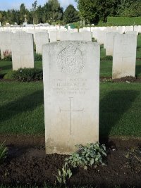 Warloy-Baillon Communal Cemetery Extension - Brewer, H