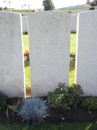 Warloy-Baillon Communal Cemetery Extension - Brown, F