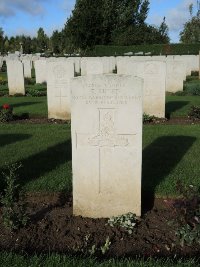 Warloy-Baillon Communal Cemetery Extension - Burke, E