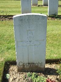 Zouave Valley Cemetery Souchez - Doggett, J