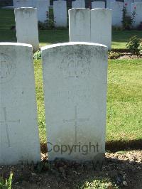 Zouave Valley Cemetery Souchez - Edwards, H J