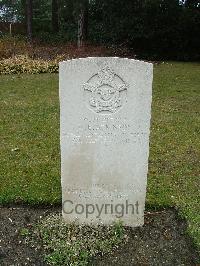 Brookwood Military Cemetery - Atkinson, Walter Edward