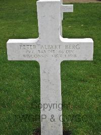 Brookwood Military Cemetery - Berg, Peter Albert