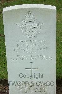 Brookwood Military Cemetery - Bunker, Richard Henry