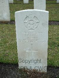 Brookwood Military Cemetery - Cross, Stanley Esmond