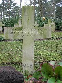 Brookwood Military Cemetery - Conti, Robert