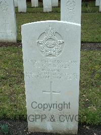 Brookwood Military Cemetery - Dumas, Jospeh Laurent Gerrard