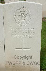 Brookwood Military Cemetery - Dalzell, T H