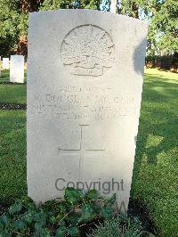 Brookwood Military Cemetery - Douglas, Roger