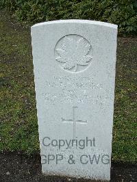 Brookwood Military Cemetery - Estabrooks, Douglas Allinson