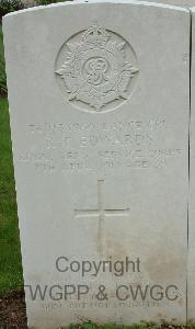 Brookwood Military Cemetery - Edwards, R T