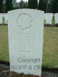 Brookwood Military Cemetery - Faille, Aime