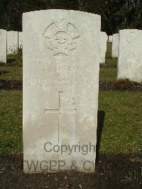 Brookwood Military Cemetery - Foster, Thomas Edwin