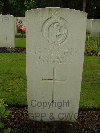 Brookwood Military Cemetery - Fairhead, J V