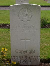 Brookwood Military Cemetery - Goodlad, J W