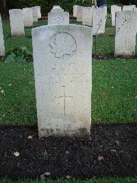 Brookwood Military Cemetery - Guest, Robert