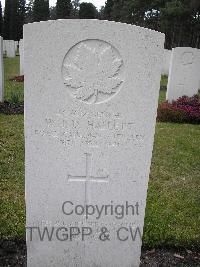 Brookwood Military Cemetery - Hallett, William John Douglas