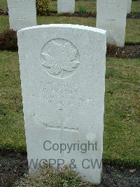 Brookwood Military Cemetery - Holmes, Robert