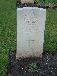 Brookwood Military Cemetery - Hoffmann, Roland Le Folet