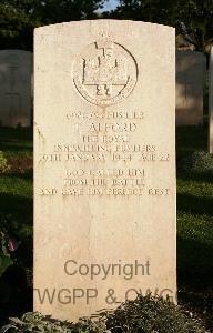 Minturno War Cemetery - Alford, Thomas