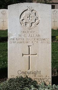 Minturno War Cemetery - Allan, Wilfred Claude