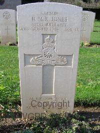 Minturno War Cemetery - Jones, Daniel Morgan Rhys