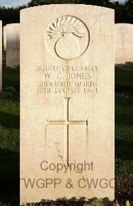 Minturno War Cemetery - Jones, William Clarke