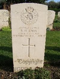 Minturno War Cemetery - Knox, Roy Walker