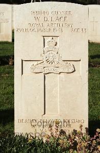 Minturno War Cemetery - Lace, William David