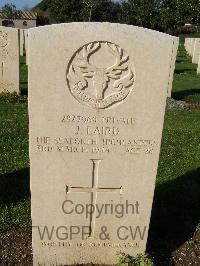 Minturno War Cemetery - Laird, Joseph