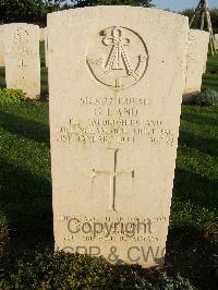 Minturno War Cemetery - Land, Geoffrey