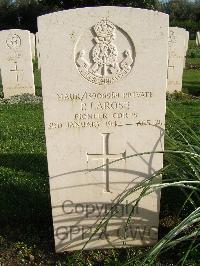 Minturno War Cemetery - Larose, Parson