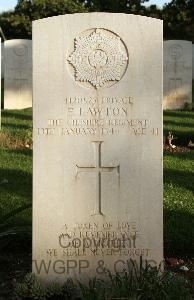 Minturno War Cemetery - Lawton, Frank