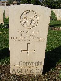 Minturno War Cemetery - Lees, George Edmund