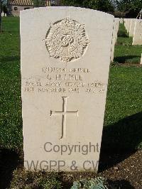 Minturno War Cemetery - Lisle, George Henry