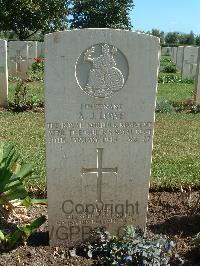 Minturno War Cemetery - Lowe, Albert John