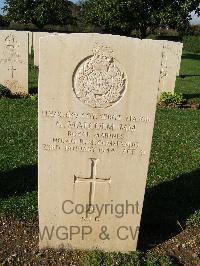 Minturno War Cemetery - Malcolm, George