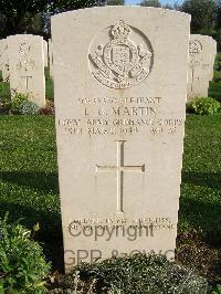 Minturno War Cemetery - Martin, Leslie George